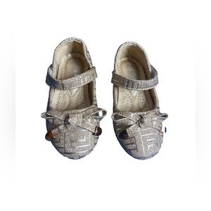 ⭐️ NWOT- Gold Glittery Kids Shoes- size 21